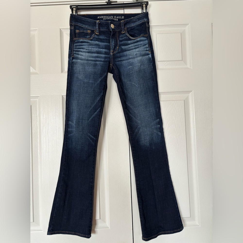 American Eagle skinny kick bootcut jeans size 2 regular